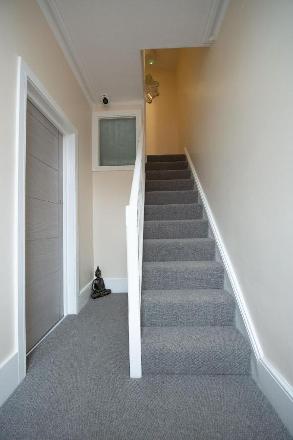 Laurel House Apartamento Reading Exterior foto